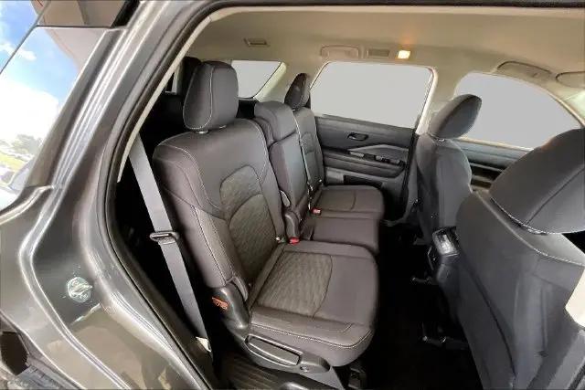 2024 Nissan Pathfinder SV 4WD