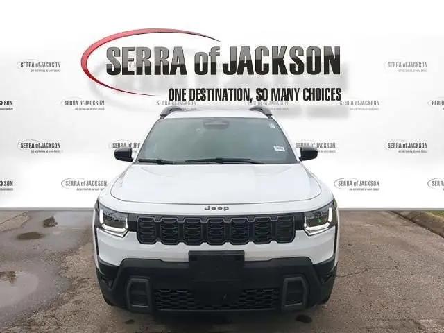2026 Jeep Cherokee Laredo 4x4