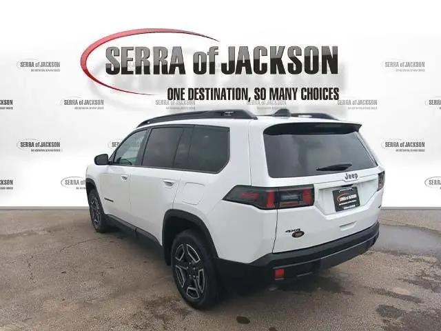 2026 Jeep Cherokee Laredo 4x4