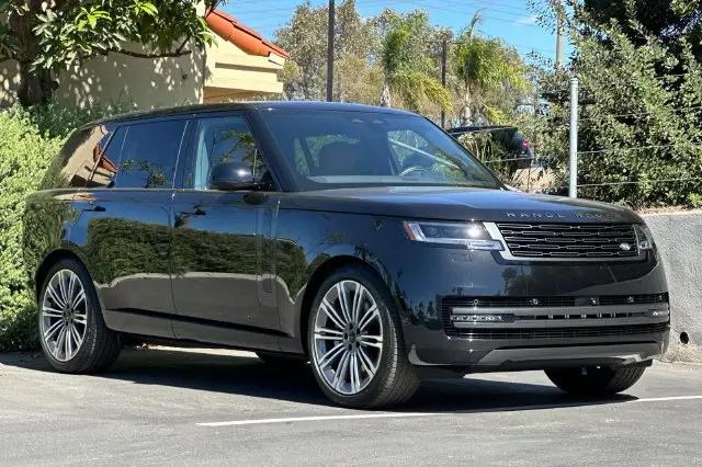 2026 Land Rover Range Rover P530 SE 7 Seat