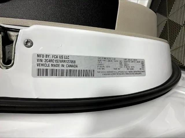 2024 Chrysler Pacifica Hybrid Select