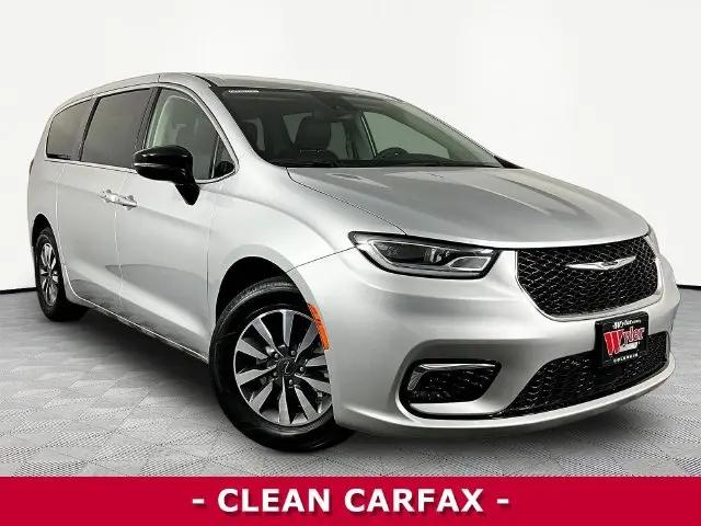 2024 Chrysler Pacifica Hybrid Select