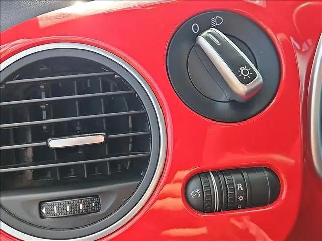 2012 Volkswagen Beetle 2.5L