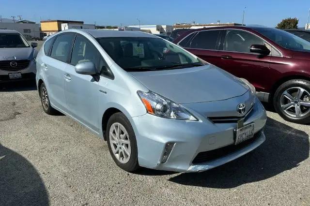 2013 Toyota Prius v Three