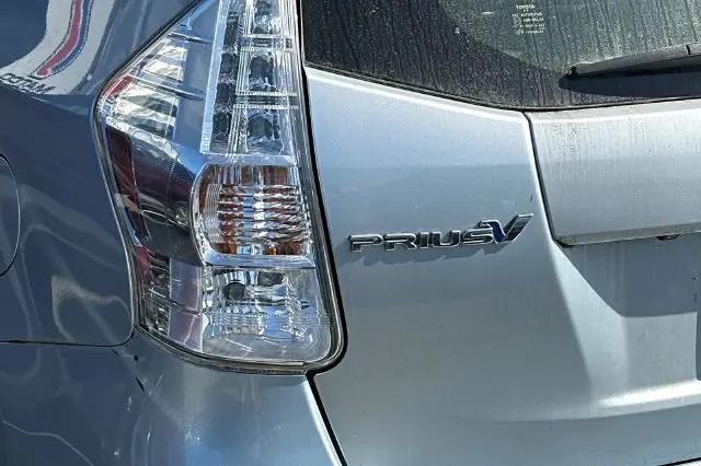 2013 Toyota Prius v Three
