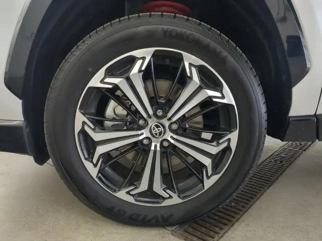 2024 Toyota RAV4 Prime XSE