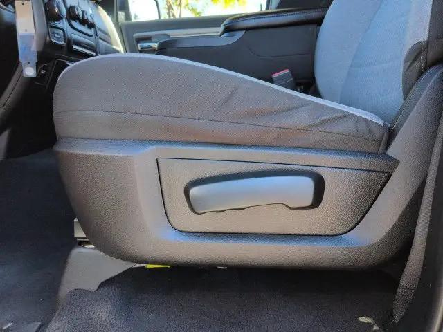 2024 Ram 1500 Classic SLT Quad Cab 4x4 64 Box