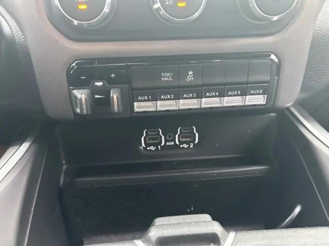 2022 Ram 2500 Big Horn Crew Cab 4x4 64 Box