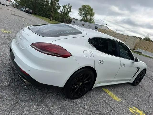 2014 Porsche Panamera 4S