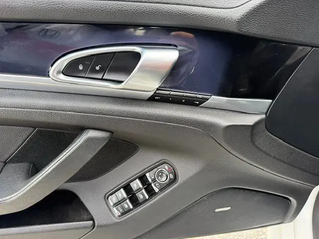 2014 Porsche Panamera 4S