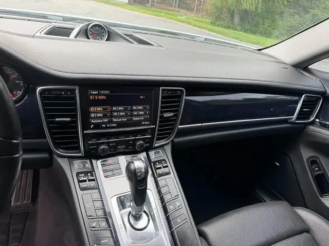 2014 Porsche Panamera 4S