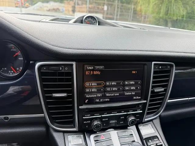 2014 Porsche Panamera 4S