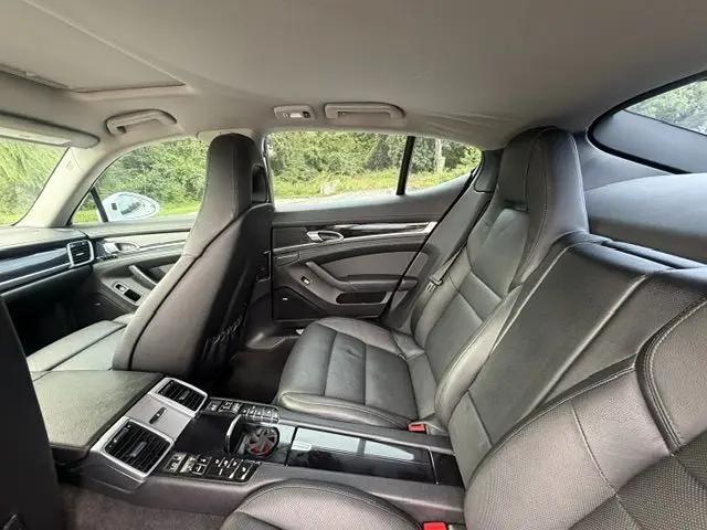 2014 Porsche Panamera 4S