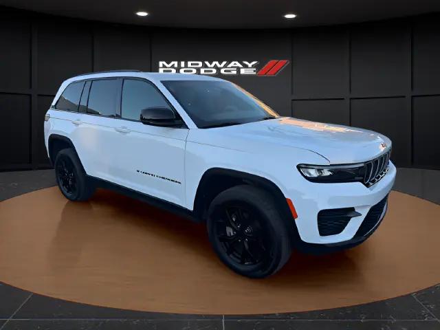 2025 Jeep Grand Cherokee Altitude 4x4 for sale in Chicago, IL