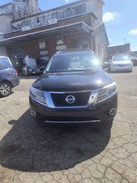 2015 Nissan Pathfinder SL for sale in Hartville, OH