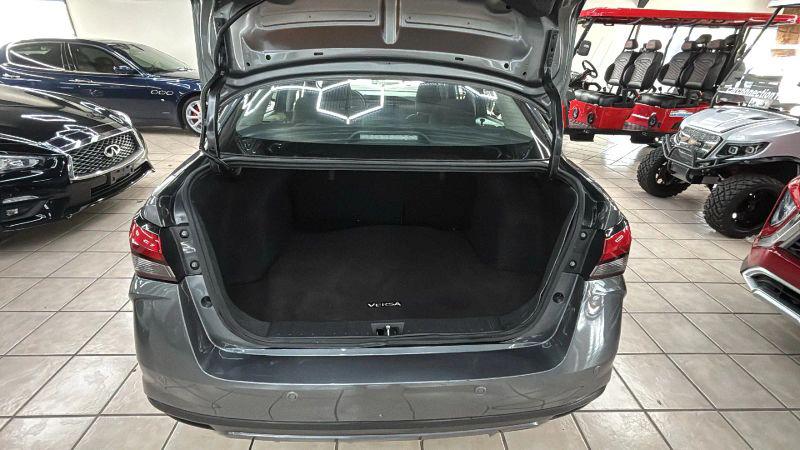 2024 Nissan Versa 1.6 SR
