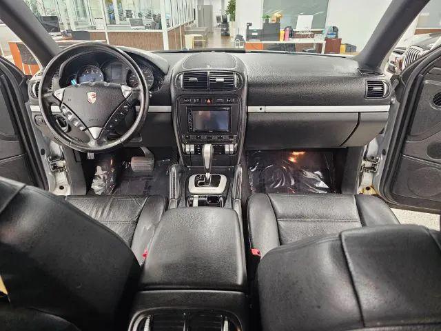 2008 Porsche Cayenne Base