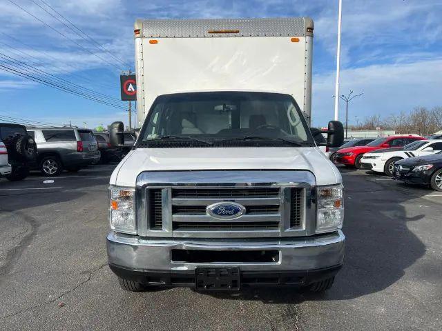 2017 Ford E-350 Cutaway Base