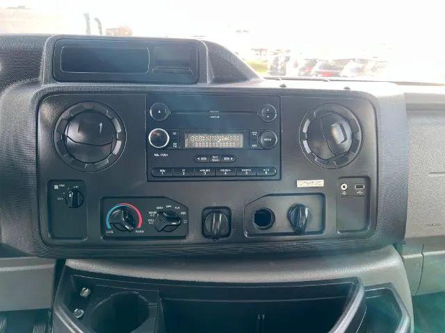 2017 Ford E-350 Cutaway Base