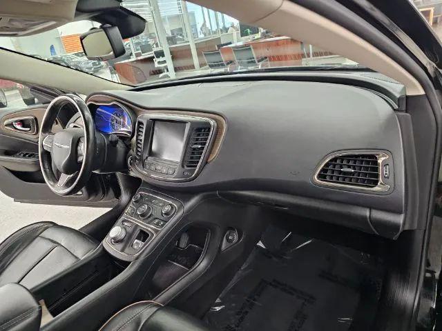 2015 Chrysler 200 C