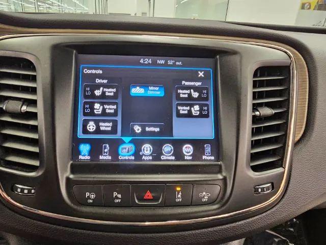 2015 Chrysler 200 C