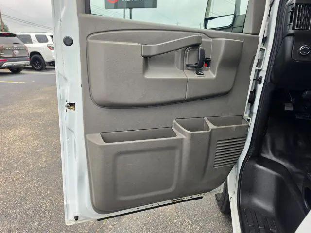 2017 Chevrolet Express Work Van