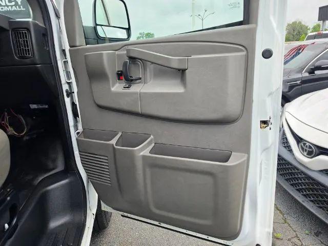 2017 Chevrolet Express Work Van