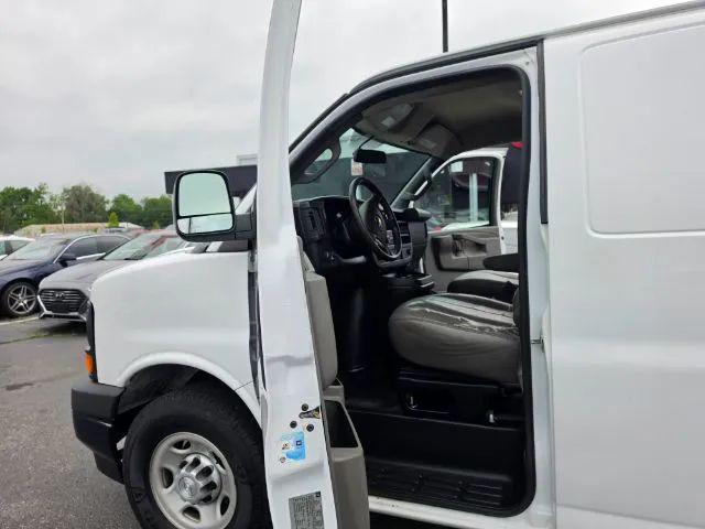 2017 Chevrolet Express Work Van