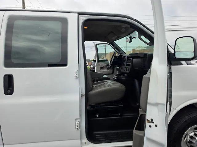 2017 Chevrolet Express Work Van