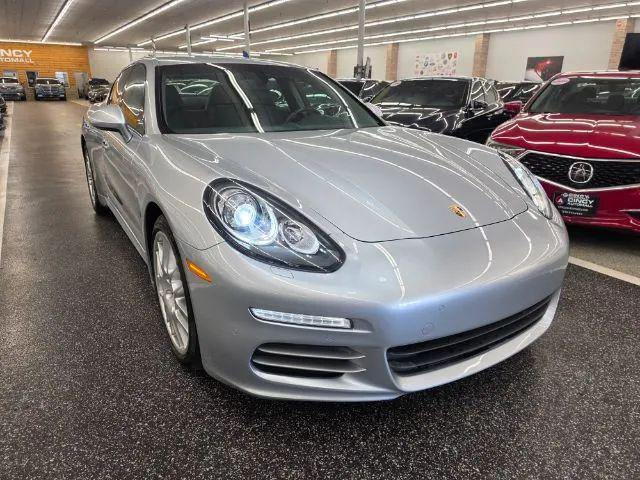 2016 Porsche Panamera 4