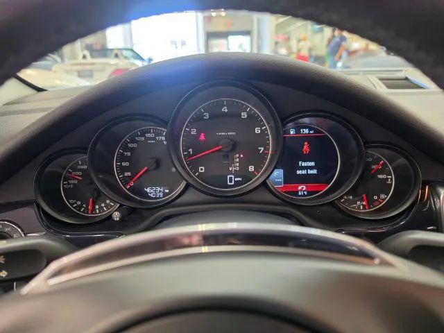 2016 Porsche Panamera 4