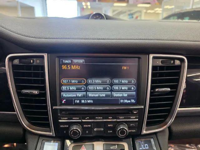 2016 Porsche Panamera 4