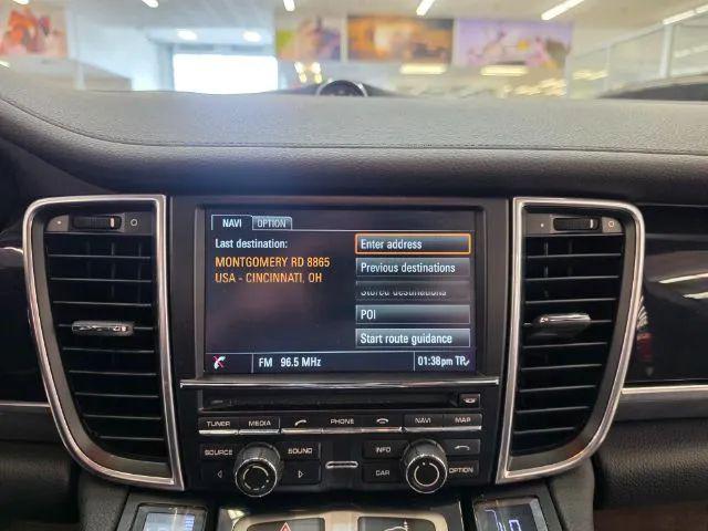 2016 Porsche Panamera 4