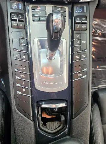 2016 Porsche Panamera 4