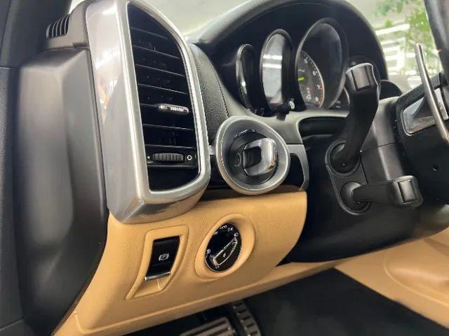 2017 Porsche Cayenne E-Hybrid S Platinum Edition