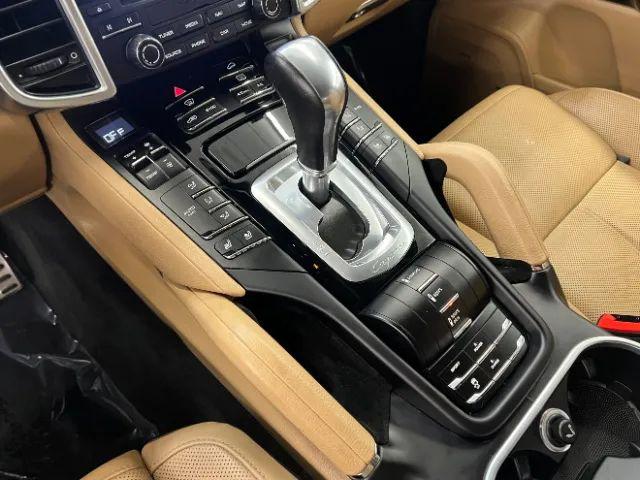 2017 Porsche Cayenne E-Hybrid S Platinum Edition