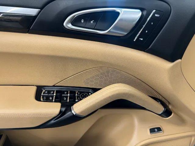 2017 Porsche Cayenne E-Hybrid S Platinum Edition
