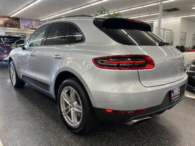 2018 Porsche Macan Base