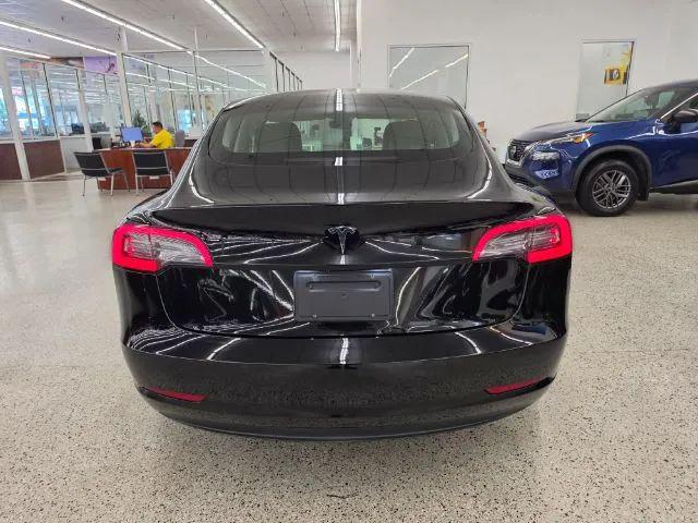2022 Tesla Model 3 Rear-Wheel Drive