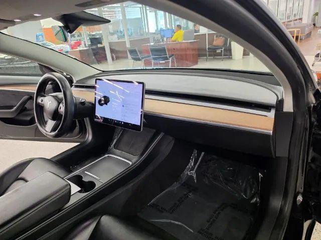 2022 Tesla Model 3 Rear-Wheel Drive