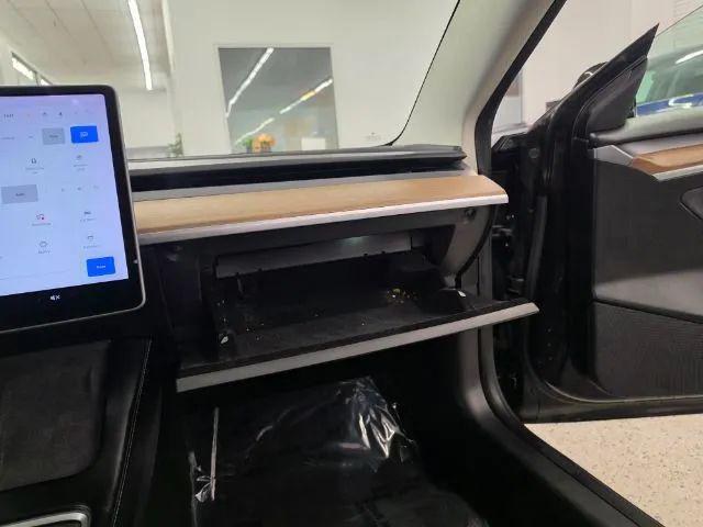 2022 Tesla Model 3 Rear-Wheel Drive