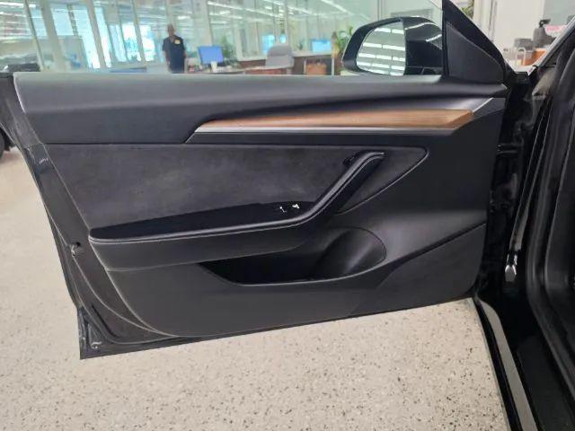 2022 Tesla Model 3 Rear-Wheel Drive