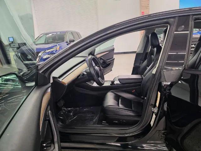 2022 Tesla Model 3 Rear-Wheel Drive