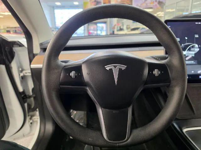2021 Tesla Model 3 Standard Range Plus Rear-Wheel Drive