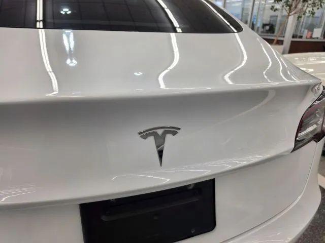 2021 Tesla Model 3 Standard Range Plus Rear-Wheel Drive