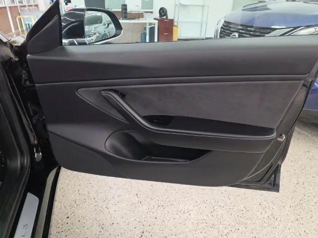 2019 Tesla Model 3 Mid Range