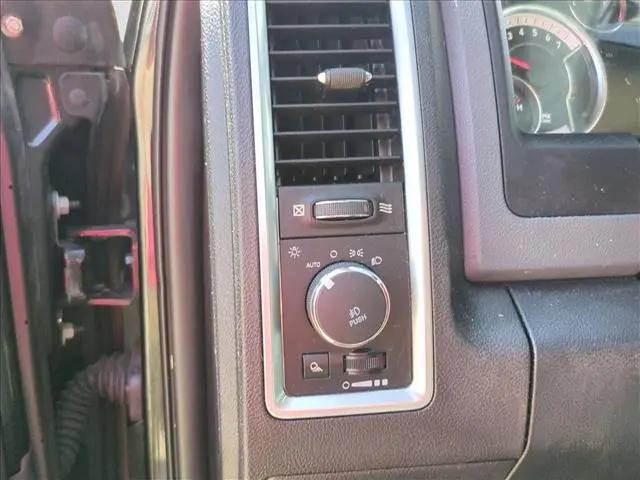 2018 Ram 1500 Big Horn Crew Cab 4x4 57 Box