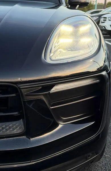 2023 Porsche Macan Base
