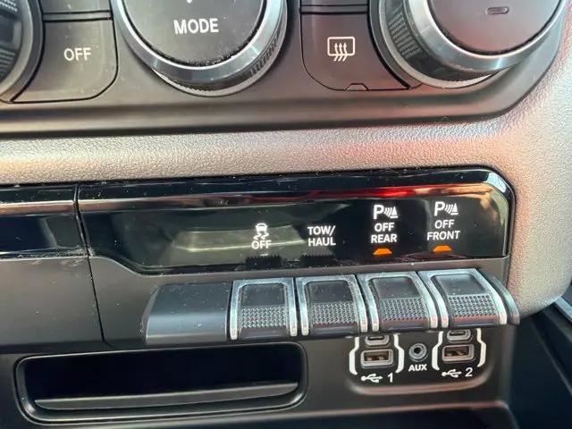 2021 Ram 1500 Big Horn Quad Cab 4x4 64 Box