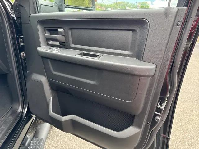 2025 Ram 3500 Tradesman Crew Cab 4x4 8 Box